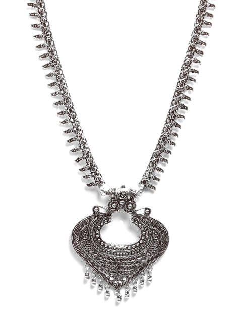 

Infuzze Silver-Plated Oxidised Necklace