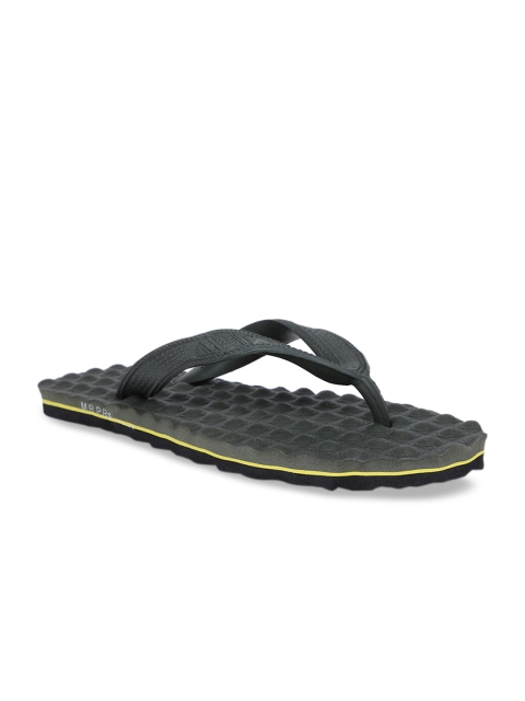 

Bata Men Black Solid Thong Flip-Flops