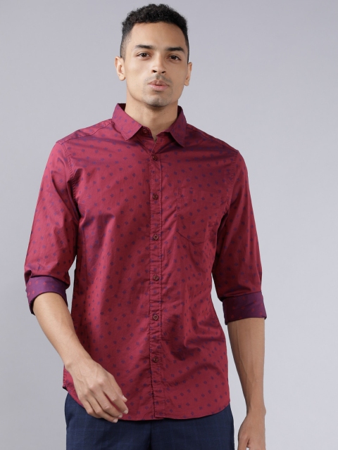 

HIGHLANDER Men Maroon Slim Fit Printed Casual Shirt