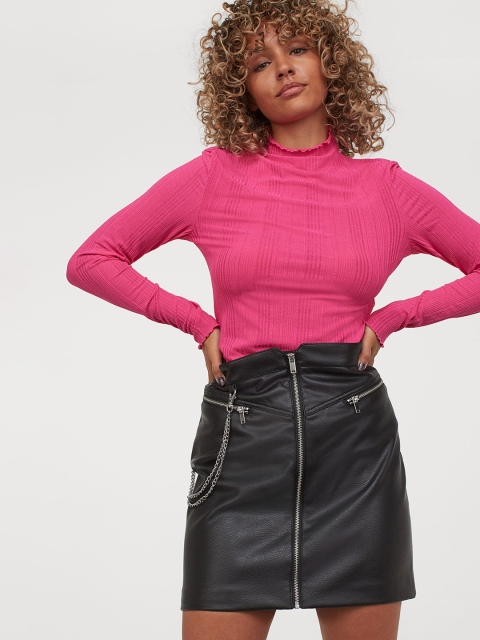 

H&M Black Solid Satin Skirt