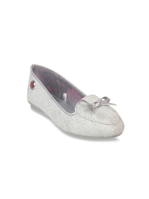 

Kids Ville Girls Silver-Toned Barbie Loafers