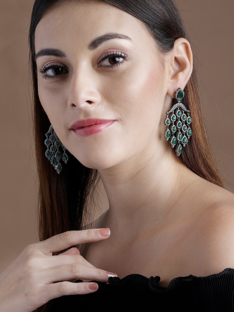 

rubans LUXURY Silver & Green Leaf Shaped Handcrafted Emerald Studded Drop Earrings
