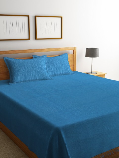 

NEUDIS By Dhrohar Blue Solid Hand Woven Double Bed Cover With 2 Pillow Covers