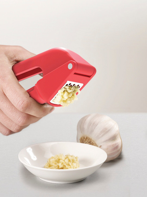 

Joseph Joseph Red Duo Easy-Clean Garlic Press