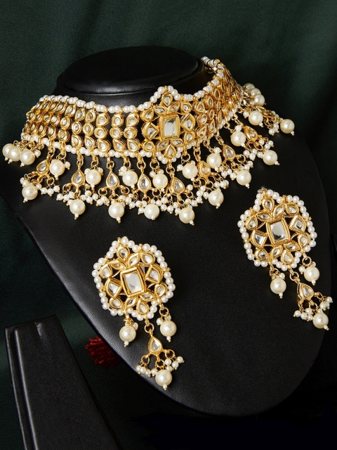 

GloBox By ZeroKaata Gold-Plated White Kundan-Studded Beaded Handcrafted Jewellery Set