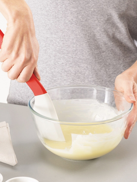 

Joseph Joseph Red & Grey Duo Ergonomic Spatula