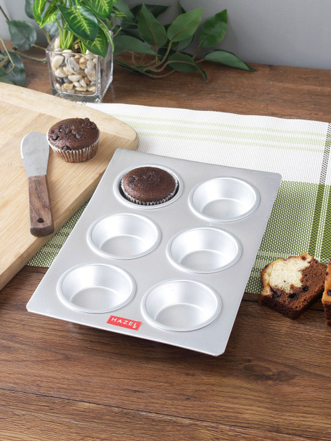 

HAZEL Silver-Toned Aluminium 6 Cavity Muffin & Cupcake Tray