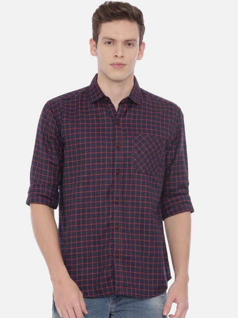 

William White Men Red & Blue Slim Fit Checked Casual Shirt