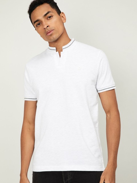 

Bossini Men White Solid Mandarin Collar T-shirt
