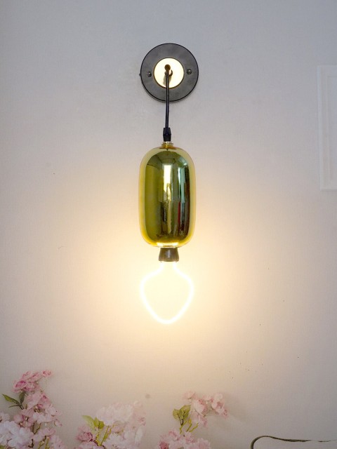 

Fos Lighting Beige & Gold-Toned Self-Design Capsule Armed Sconce Lamp