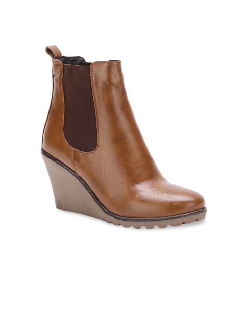 

Bruno Manetti Women Tan Solid Heeled Boots