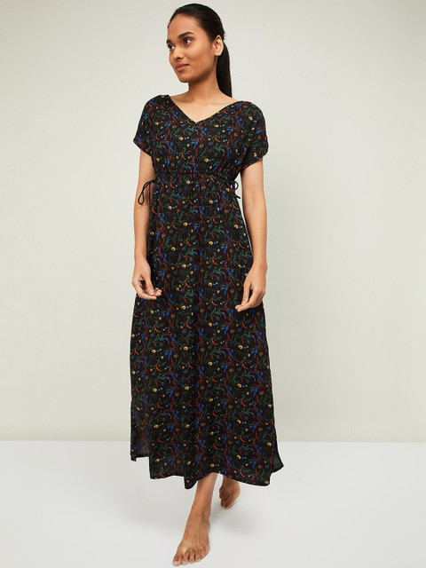 

Ginger by Lifestyle Women Black & Blue Printed Nightdress