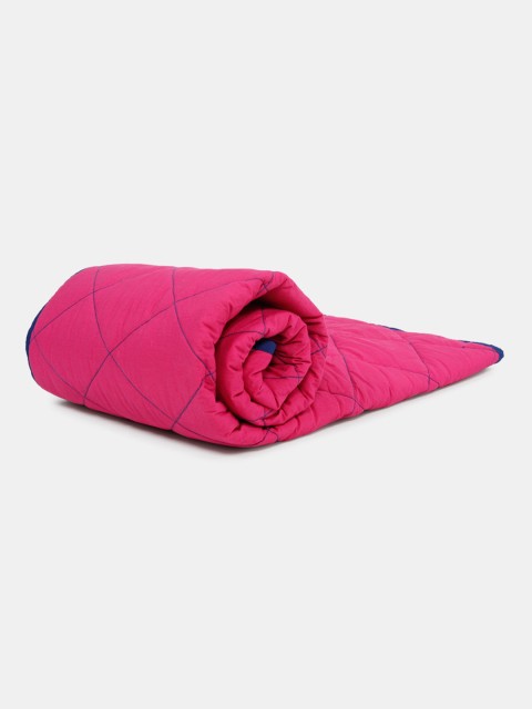 

HUFT Doggie Double sided Dog Blanket - Pink with Navy Border