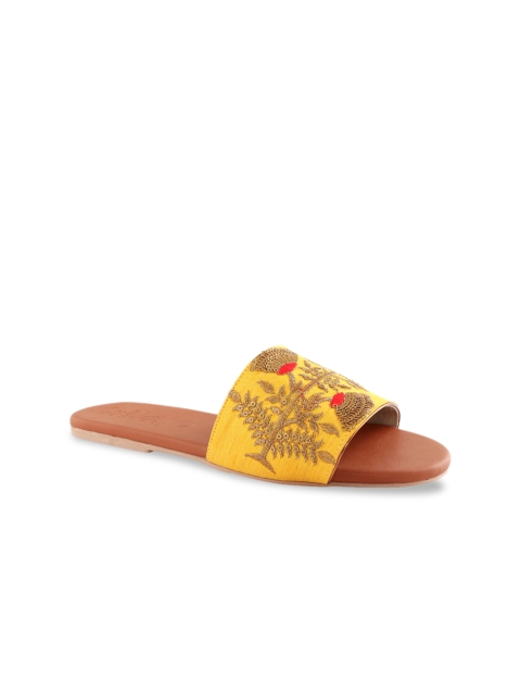

Siendo Desi Women Yellow Embellished Open Toe Flats