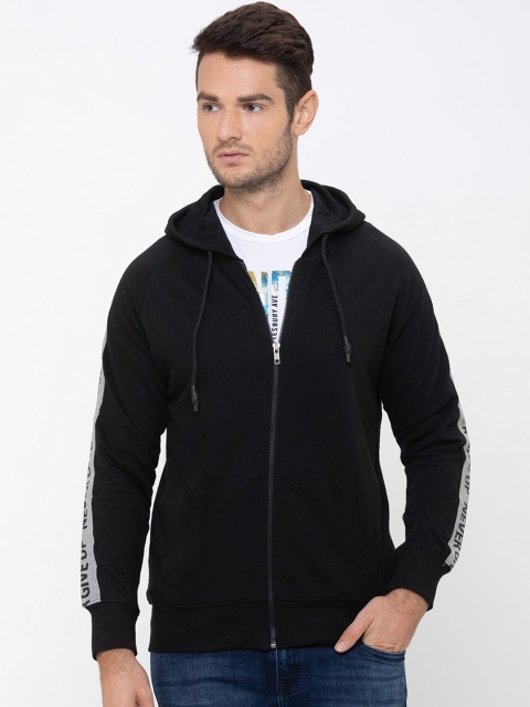 

Globus Men Black Solid Sweatshirt