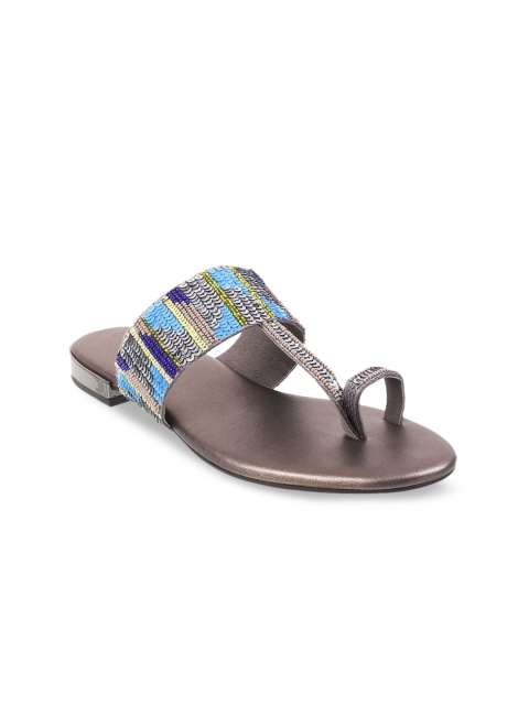 

Mochi Women Grey Embellished One Toe Flats