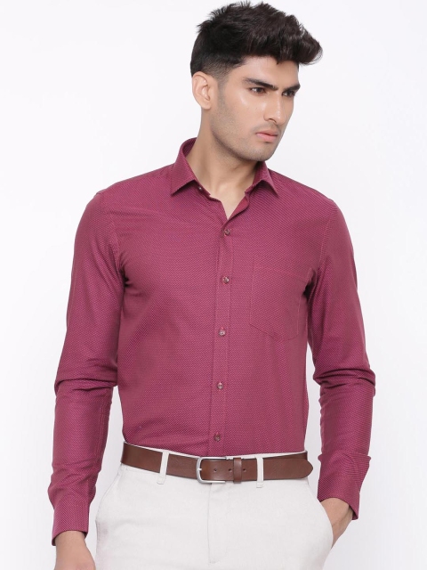 

Tistabene Men Maroon Comfort Slim Fit Self Design Formal Shirt
