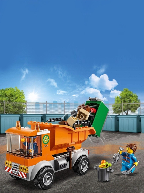 

LEGO Kids Yellow & Black Garbage Truck Construction Set, Orange