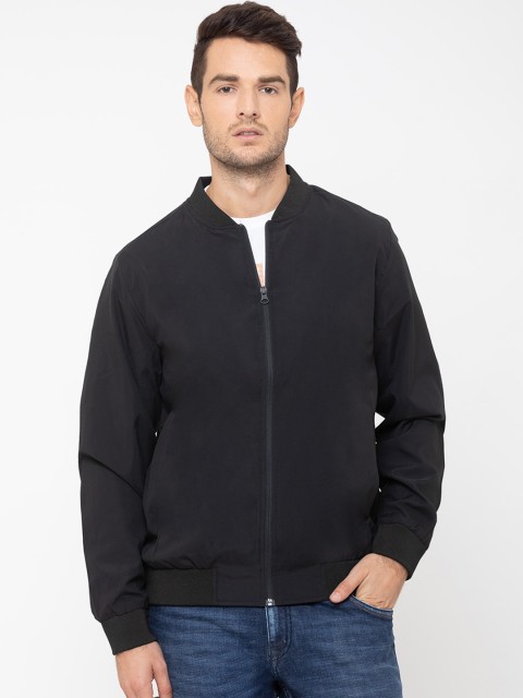 

Globus Men Black Solid Sweatshirt