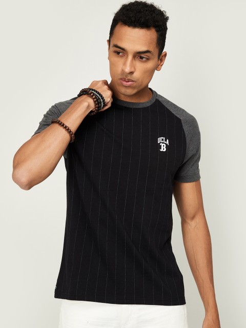 

UCLA Men Black Solid Round Neck T-shirt