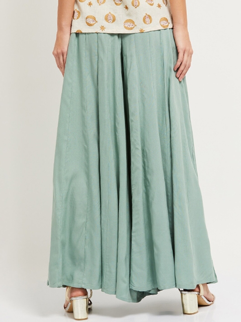 

max Women Green Solid Flared Palazzo
