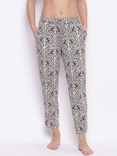 

Enamor Women Black Off-White Printed Relaxed Fit Shop in Pyjama Lounge Pants
