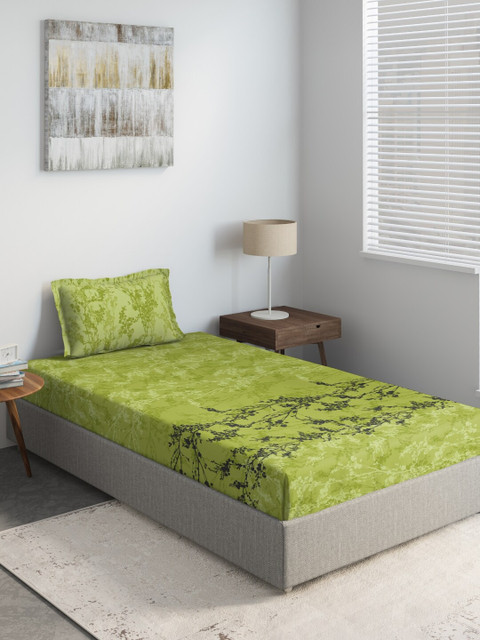 

DDecor Green & Black Floral Print 144 TC Single Bedsheet With Pillow Cover