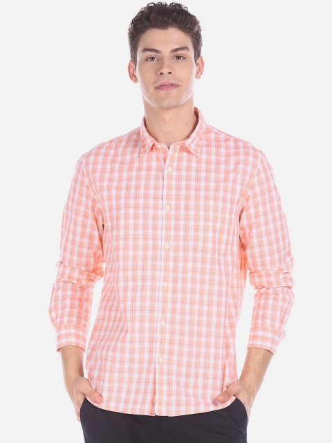 

Ruggers Men Orange & Off-White Regular Fit Checked Casual Shirt