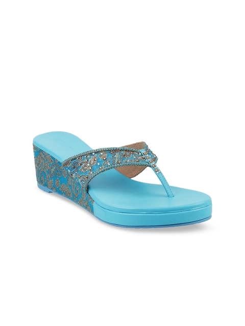 

Metro Women Blue Solid Sandals