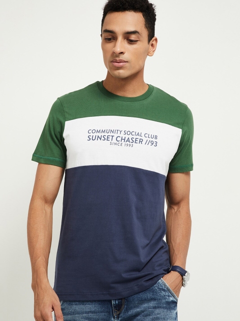 

max Men Green Colourblocked Round Neck T-shirt