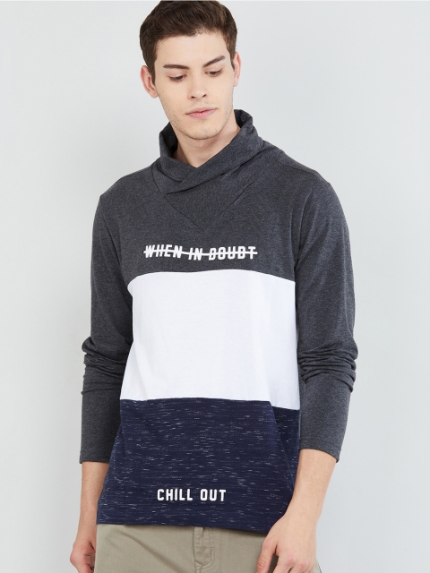 

max Men Grey Colourblocked Hood T-shirt