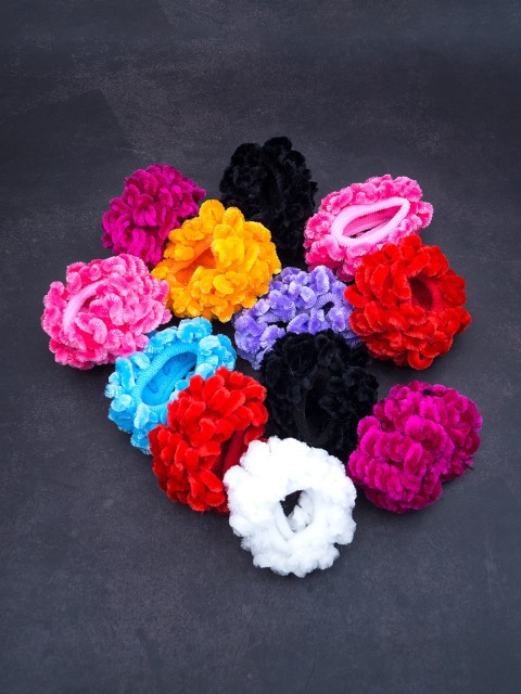 

Golden Peacock Women Set Of 12 Ponytail Holders, Pink