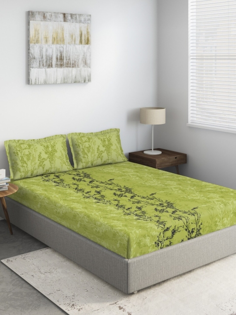 

DDecor Green & Black Floral 144 TC 100% Cotton Double King Bedsheet with Two Pillow Covers