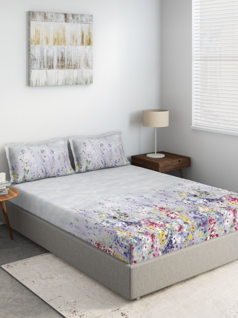 

DDecor Grey & Red Printed 144 TC Extra Large Double Bedsheet With 2 Pillow Covers