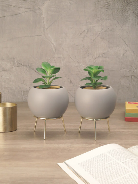 

OddCroft Set Of 2 Grey Solid Cauldron Planters with Stand
