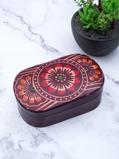 

Golden Peacock Women Burgundy & Beige Printed Jewellery Organiser