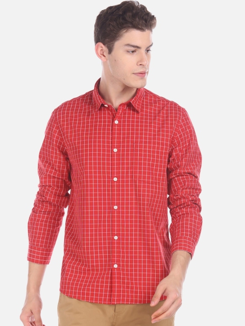 

Ruggers Men Red Regular Fit Checked Casual Shirt
