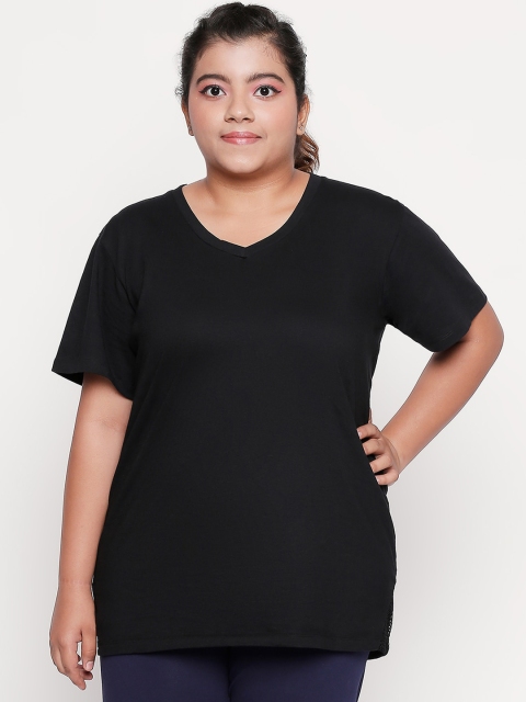 

Tuna London Women Black Solid V-Neck T-shirt