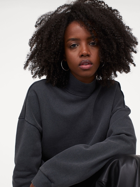 

H&M Women Black Solid Drawstring Sweatshirt