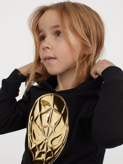 

H&M Boys Black Appliqued Hoodie