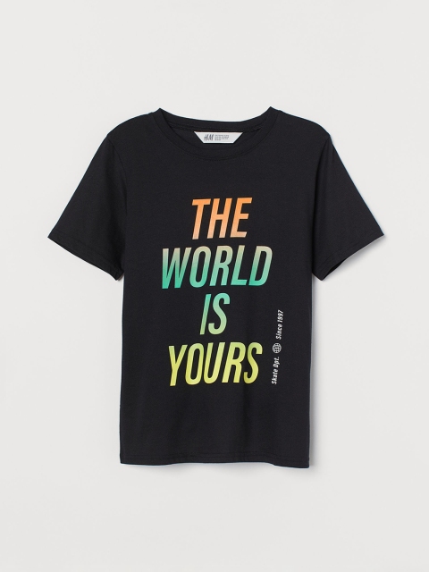 

H&M Boys Black Printed T-Shirt