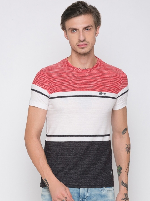 

Globus Men Red Colourblocked Round Neck T-shirt