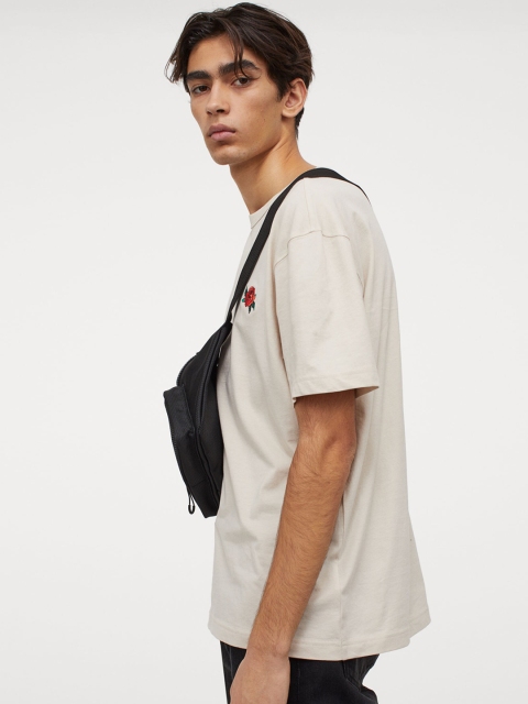 

H&M Men Beige Motif-detail T-shirt