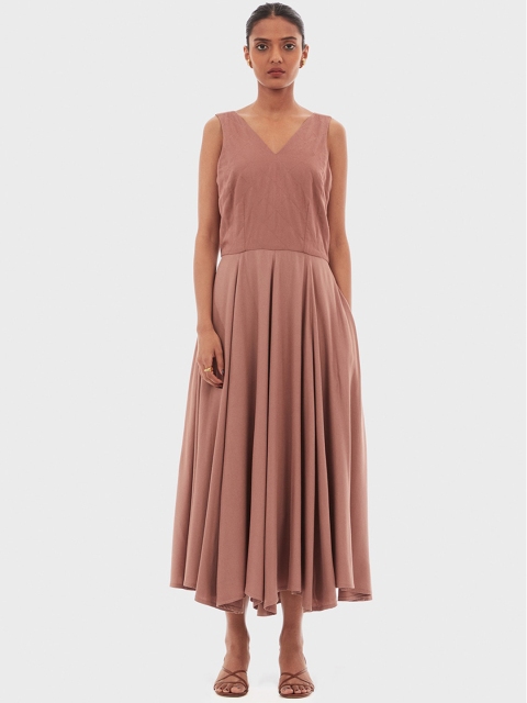 

Bhaane Women Pink Solid Fit and Flare Dress