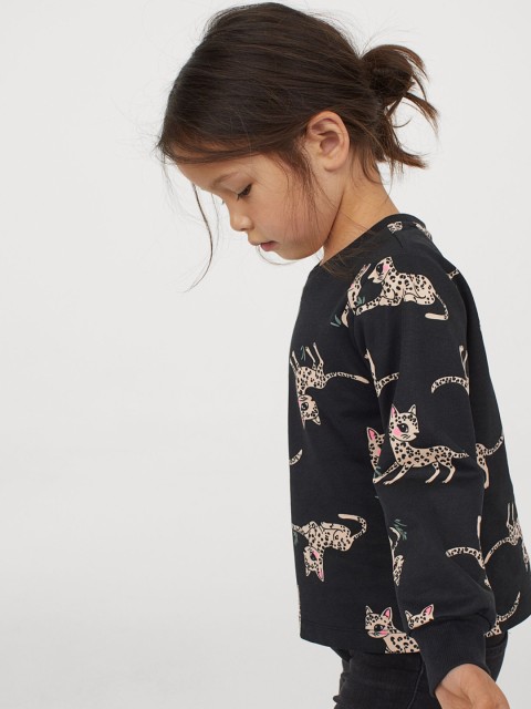 

H&M Girls Charcoal Printed Cotton Sweatshirt