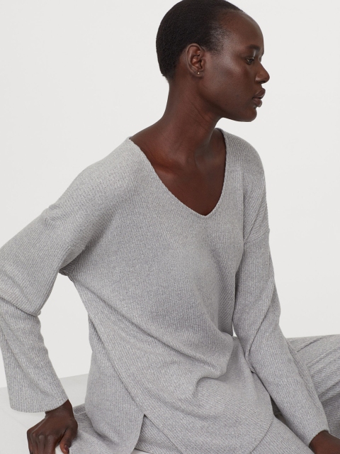 

H&M Women Grey Solid Ribbed Top