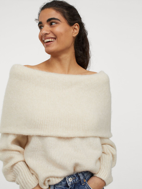 

H&M Off-White Off-The-Shoulder Jumper