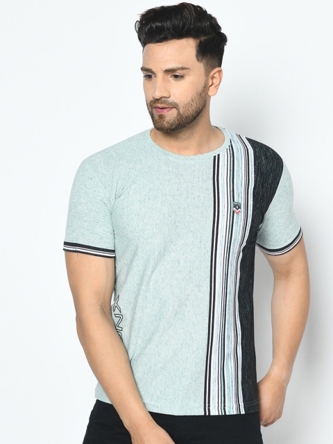 

Duke Men Green Solid Round Neck T-shirt