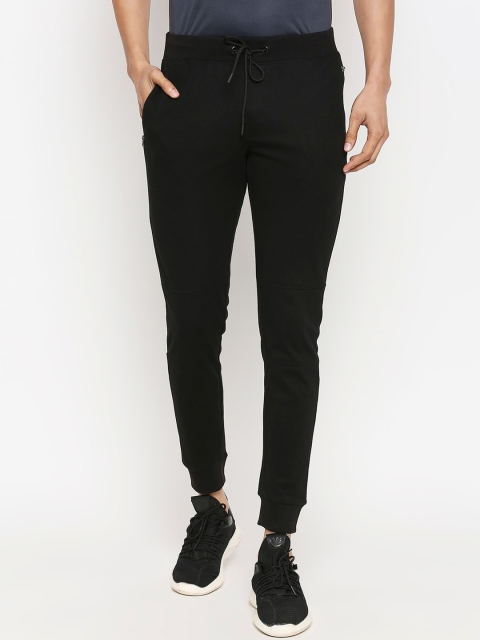 

People Men Black Solid Slim-Fit Joggers