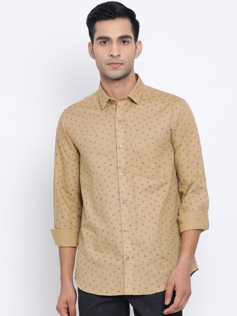 

Turtle Men Khaki Modern Slim Fit Printed Casual Shirt